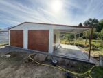 Akril bevonatú lemezgarázs 7 m × 6 m + 3 m-es kocsibeálló ID 49